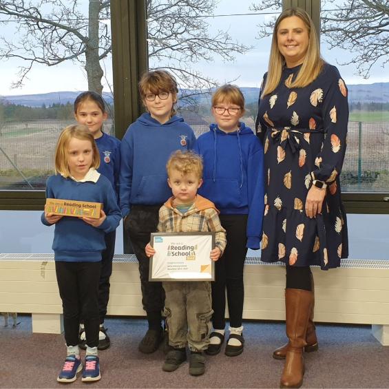 Photo of Airlie Primary School Reading School Committee Back - Heather, Lochryn, Catriona (Mrs Sharpe) Front - Esmay, Aonghus